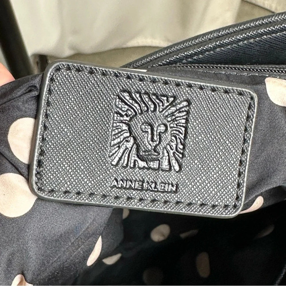 Anne Klein Black Tan Vegan Leather Shoulder Bag Patent Color Block Two Tone Faux - Picture 7 of 10